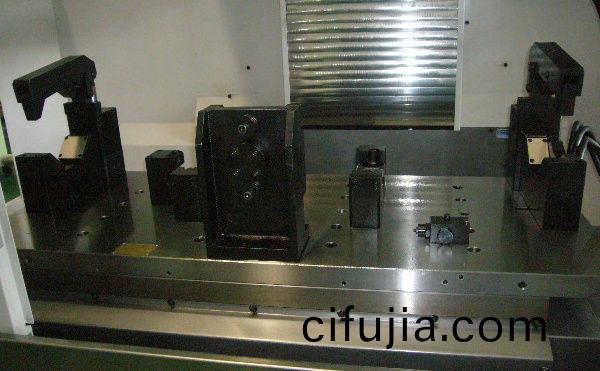 后橋加工裌(jia)具